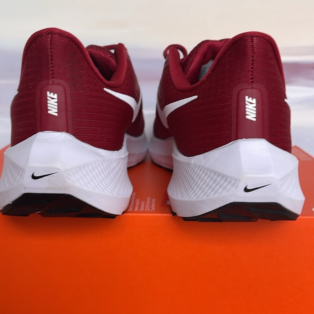 NIKE WMNS AIR ZOOM PEGASUS
TEAM CRIMSON/WHITE-BLACK DM0165-600 SNEAKERS - Picture 15 of 16